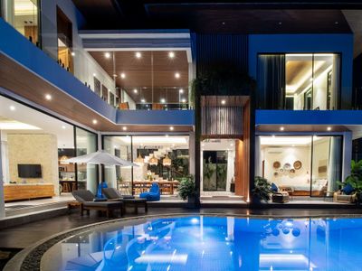 Villa Ines : 4BR Tropical Elegance Near Canggu