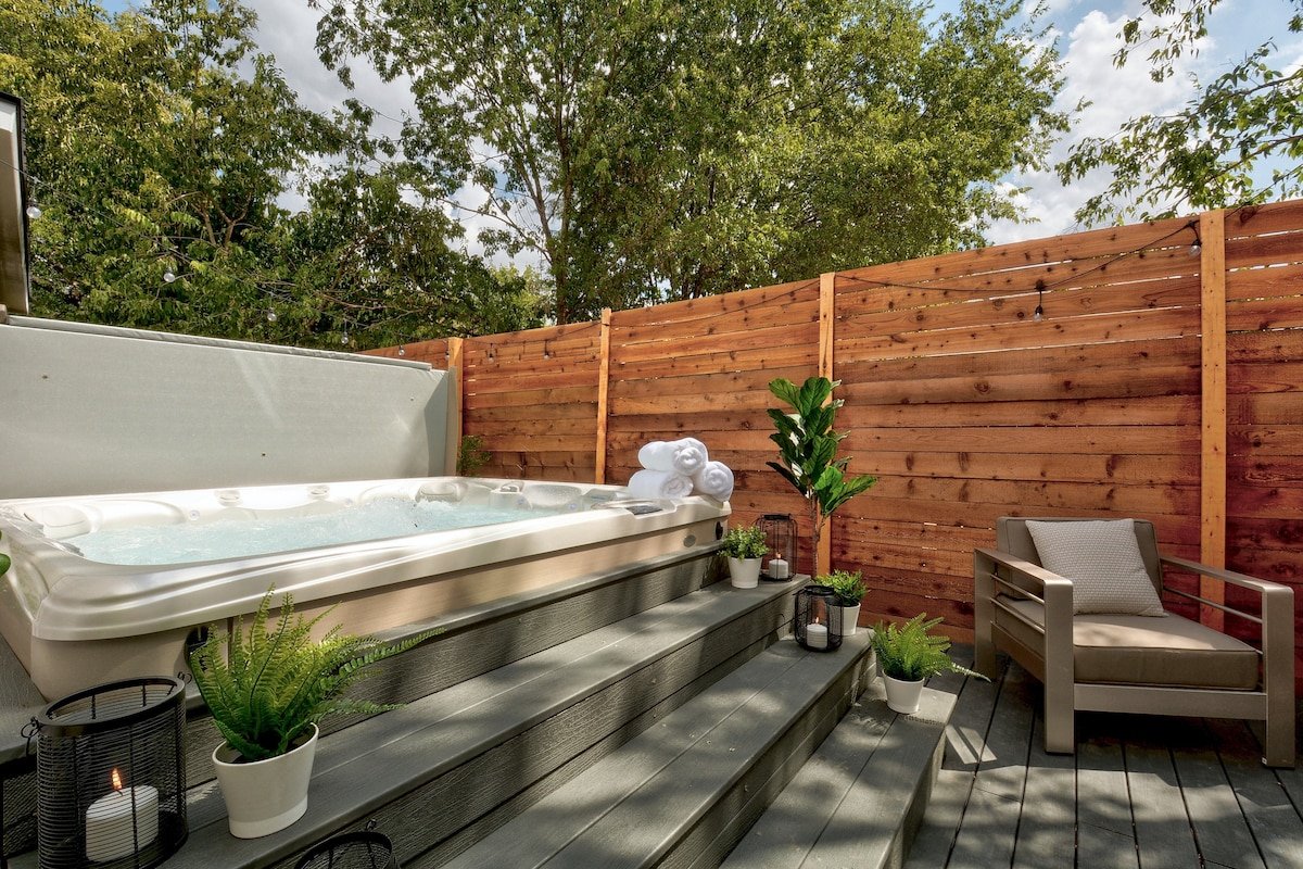 Premium East Austin Home | Hot Tub gallery image 4