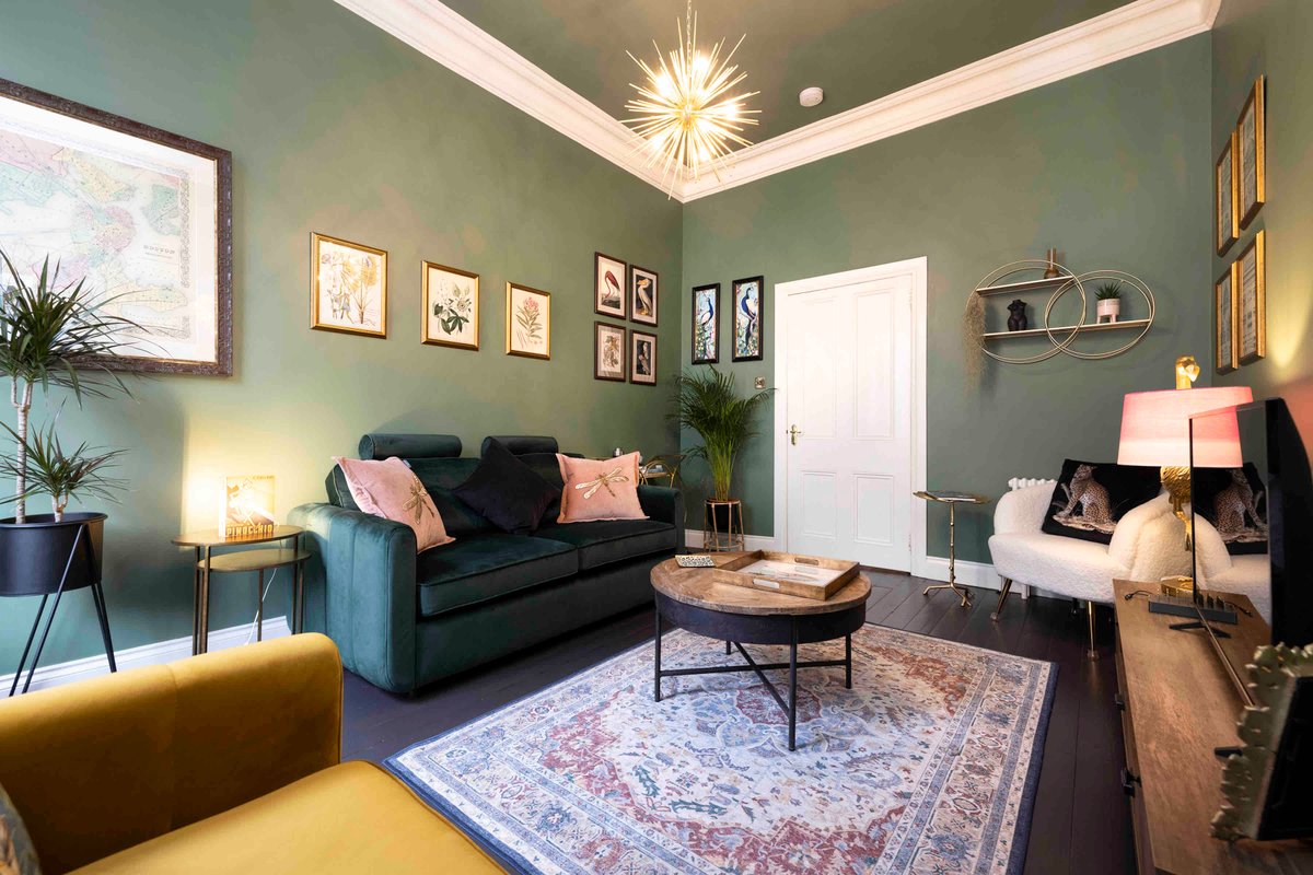 Luxury Old Town Flat on Iconic Cockburn Street