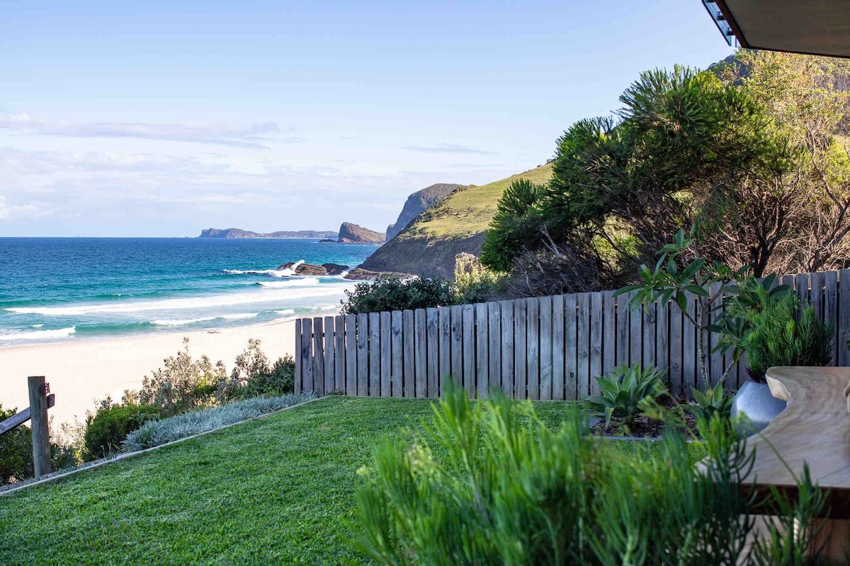 SWELL | Blueys Beachfront gallery image 2