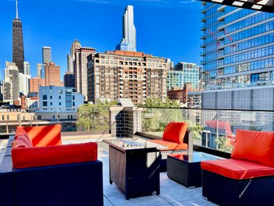 Modern 3BR with Private Rooftop & Free Parking