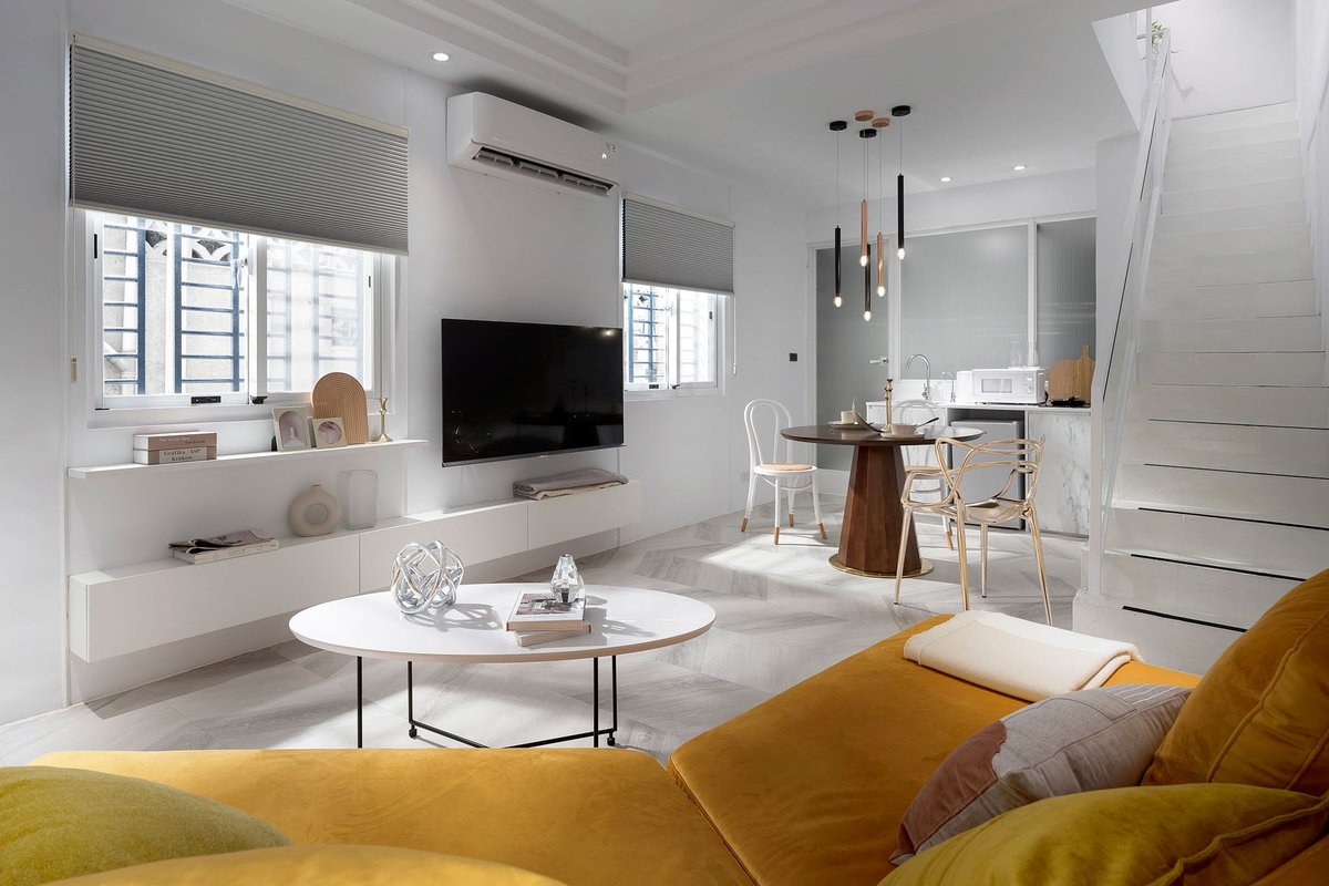 Villa.M/三層樓獨棟別墅/寧夏夜市3分鐘/捷運雙連站7分鐘/中山站9分鐘/頂級雙衛浴/浴缸