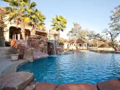 Lake House Resort Type Estate 2 Acres