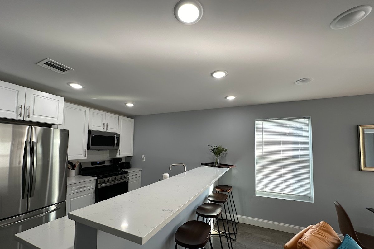 15% OFF | NYC | EWR | The Modern Mingle gallery image 4