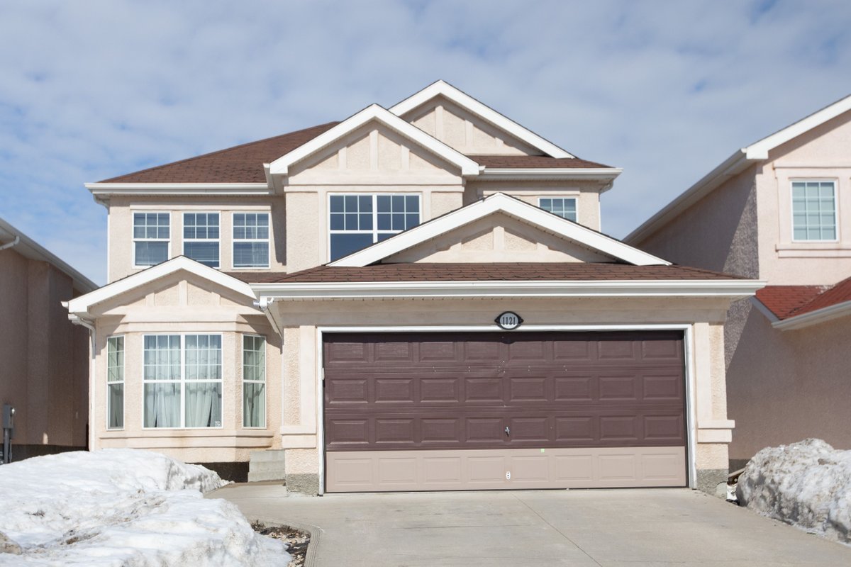 Marvellous House / 2 min to University of Manitoba