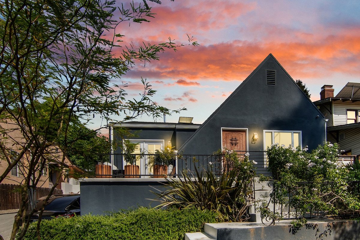 Fully Redone Private Home in SilverLake off Sunset gallery image 2
