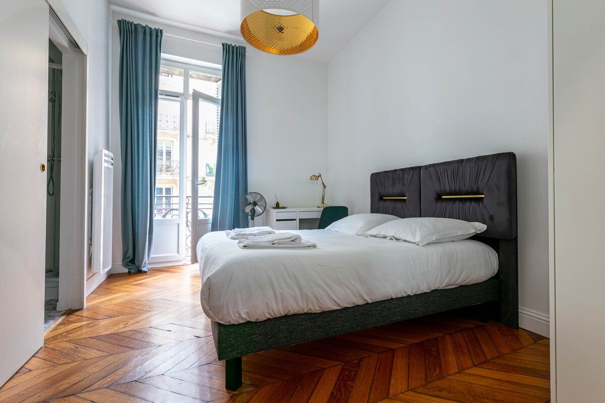 7 Traveller Family Apartment Bordeaux City Centre gallery image 4