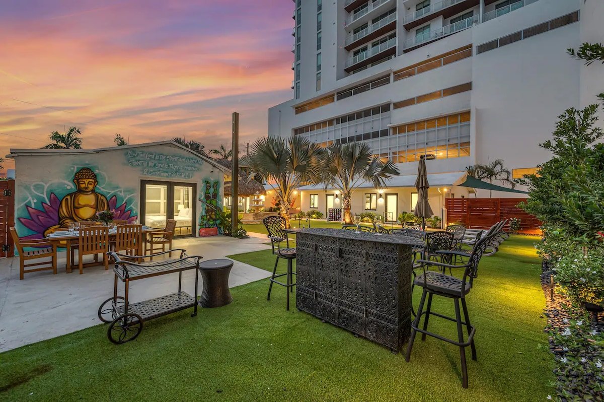 3 Private King Suites in a Tropical Oasis Retreat gallery image 2