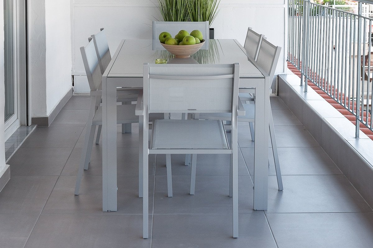 Maison Penthouse by Luxlikehome gallery image 3