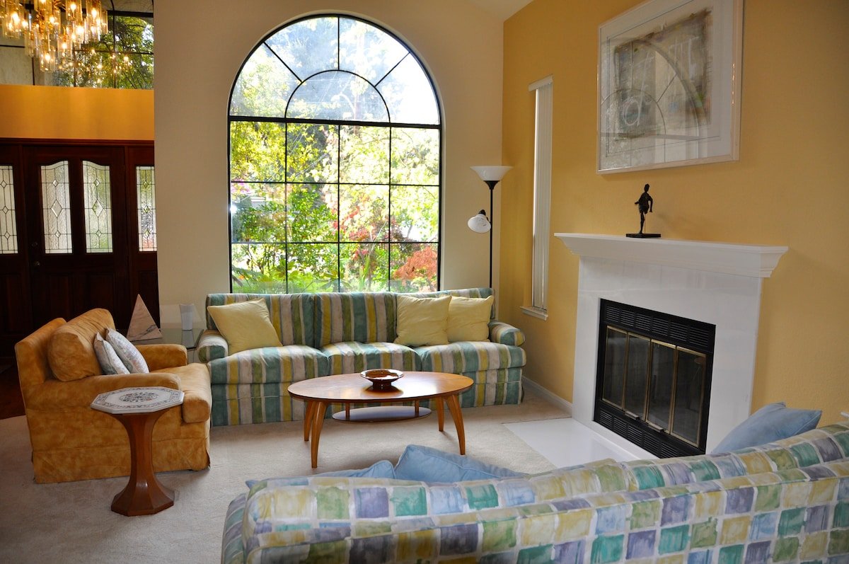 Palo Alto: Beautiful Executive 4BR gallery image 4