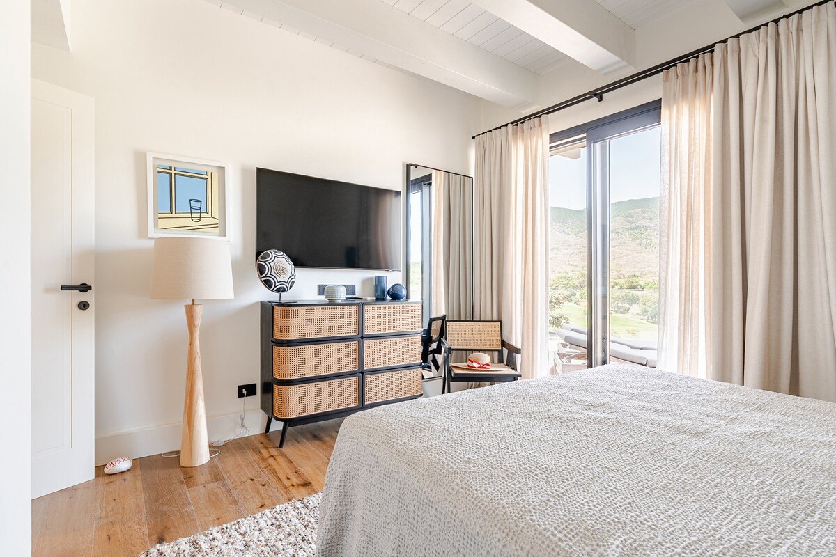 Panoramic Villa on PGA National Golf Course (3C) gallery image 5