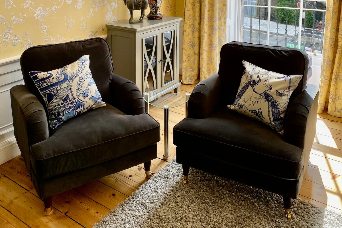 Newly upgraded flat in World Heritage location gallery image 4