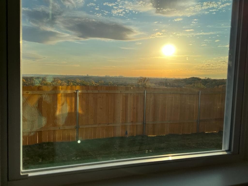 5TVs*75”TV*Fort Worth*Arlington*4Bedroom*King Bed gallery image 5