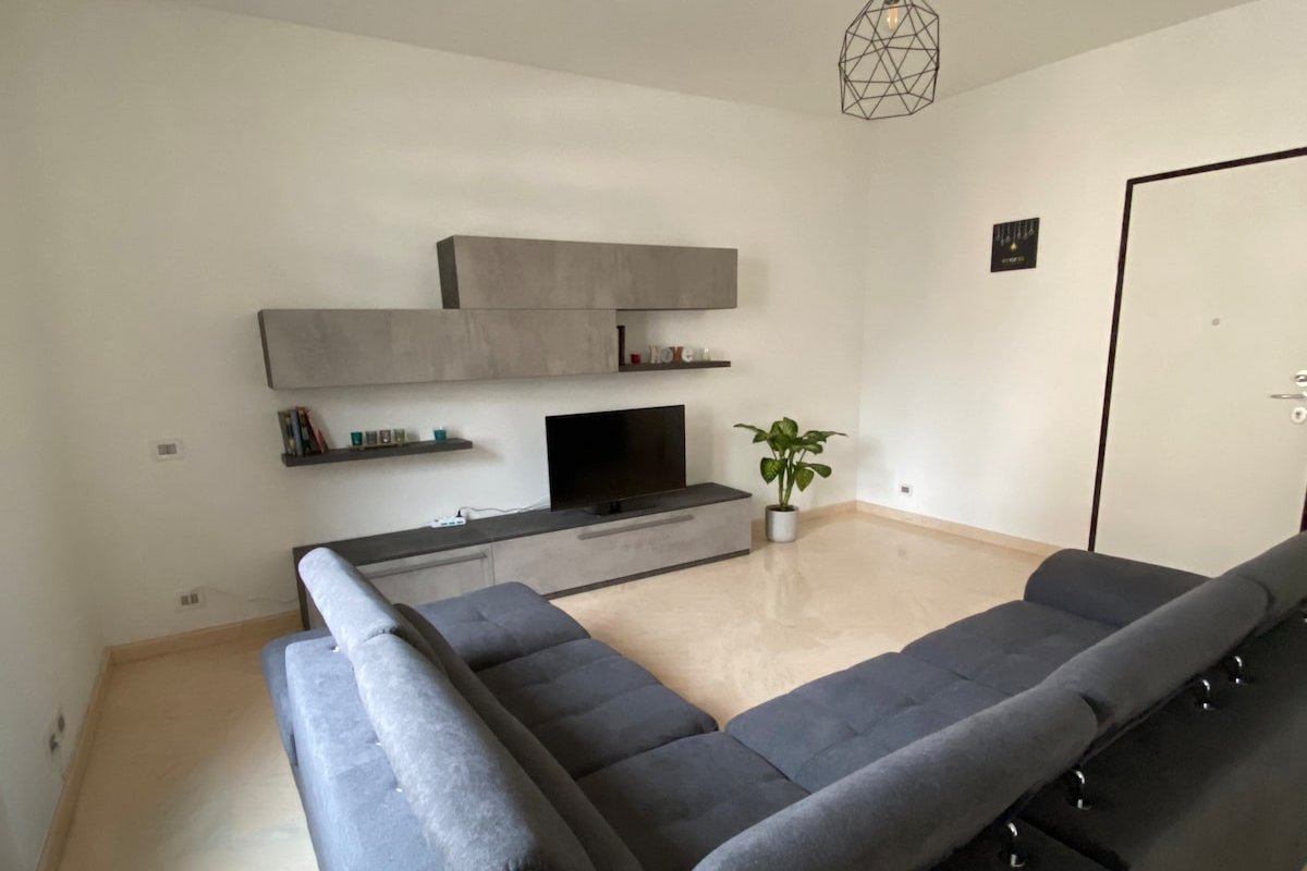 [Elegante Appartamento in Centro] gallery image 4