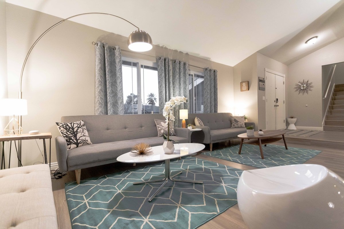 5bd/3ba Sparkling Pool Close to Vegas Strip 8min gallery image 3