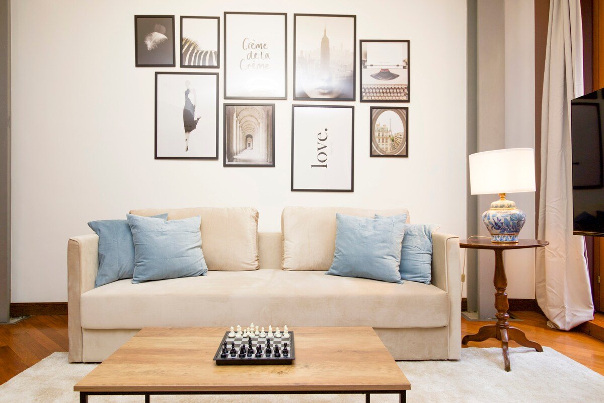 “Vista Brera” Penthouse in Brera+Jacuzzi Privata gallery image 4