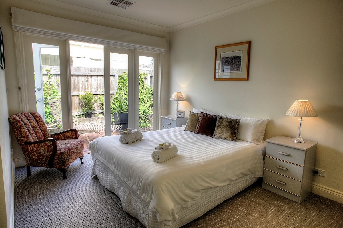 Ruby cottage It’s all here enjoy! gallery image 2