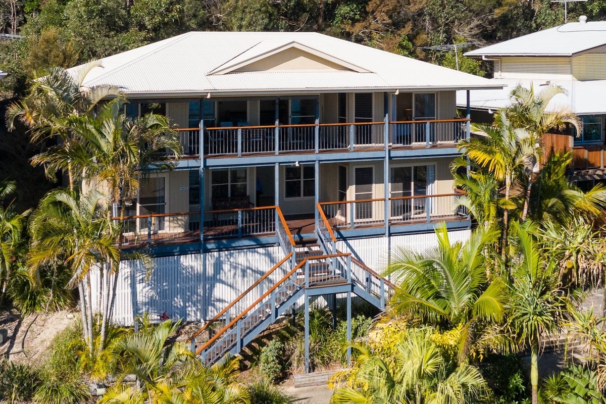 Spacious Beachfront Holiday Home – the Beachaus gallery image 2