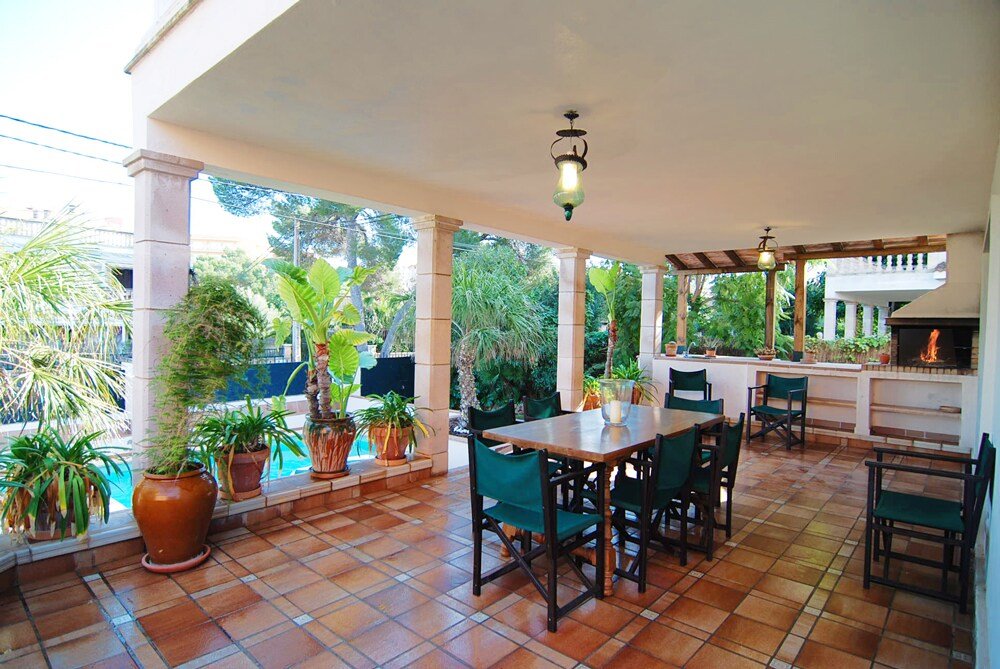SOL VERI. Elegant Villa with private pool and BBQ. gallery image 5