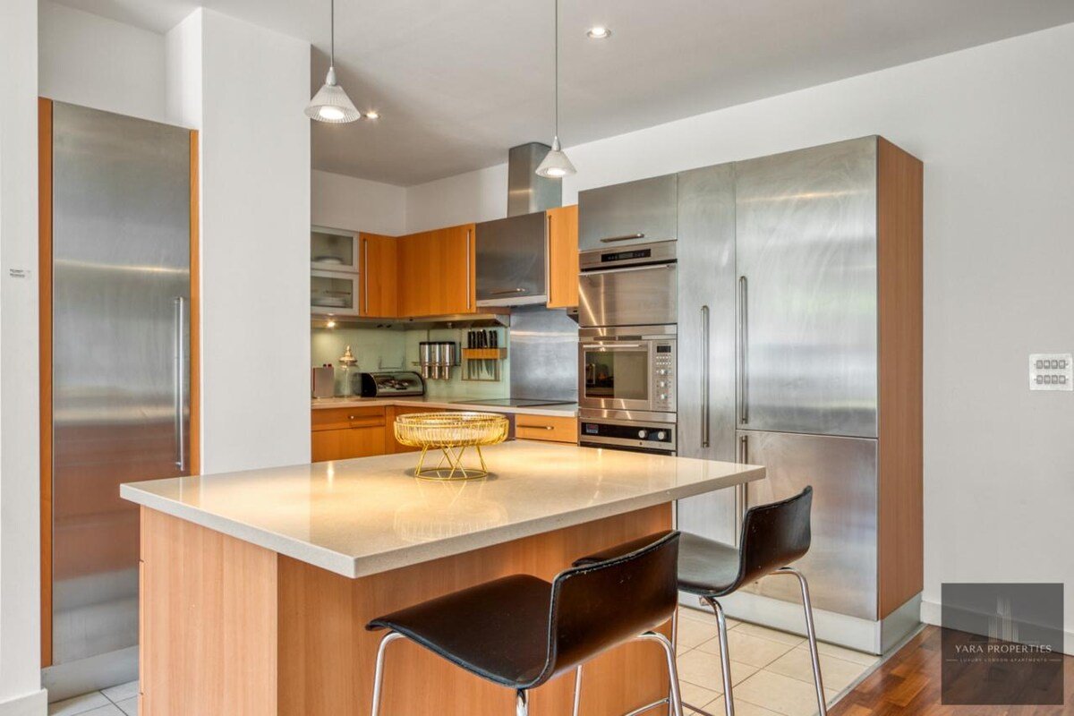 Knightsbridge Luxury 2BD flat -Steps from Harrods gallery image 5