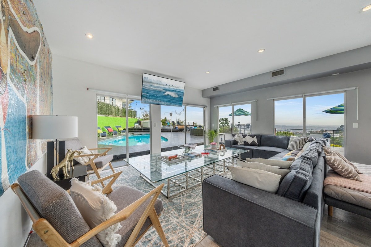 holliwood hills amazyng gallery image 5