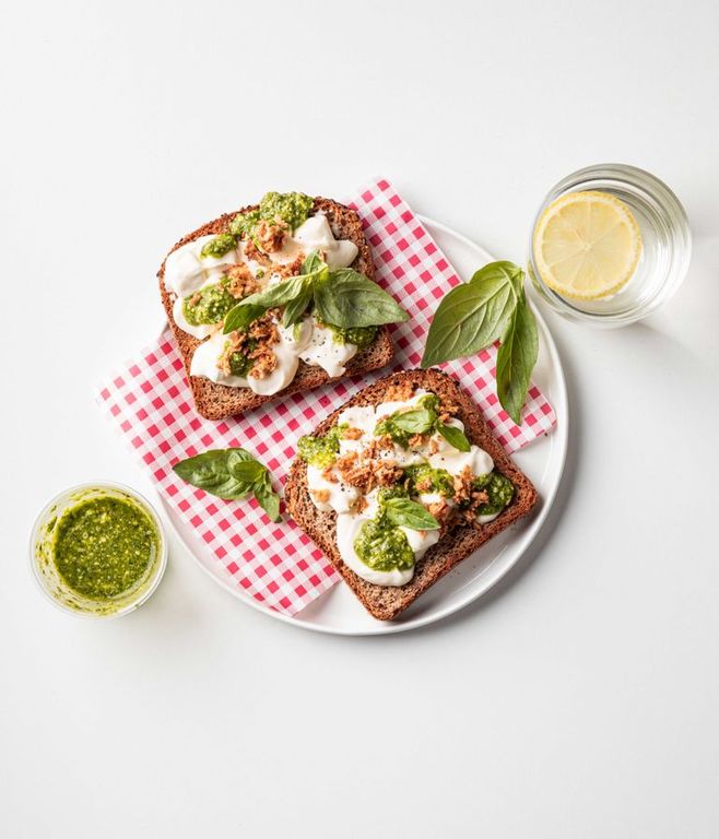 Photo of Creamy Feta & Pesto Toast