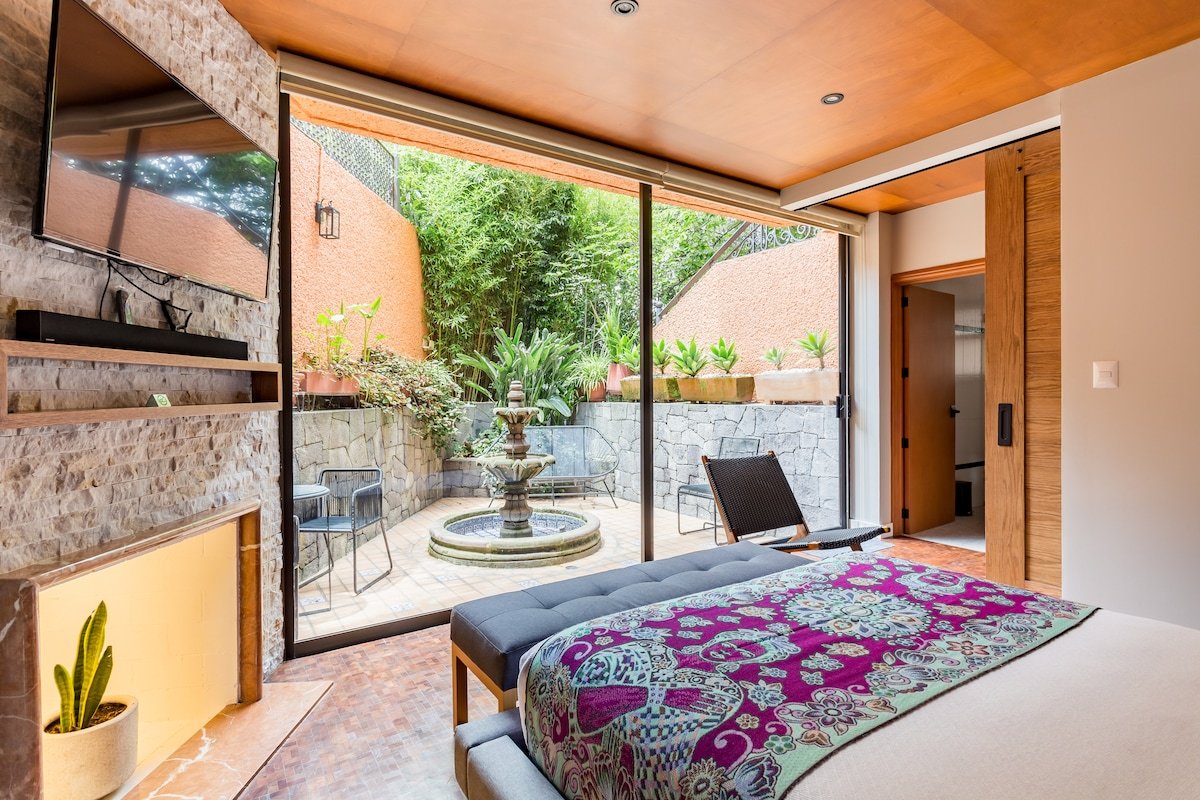 Exclusive & Private Reforma Lomas Garden Security gallery image 2