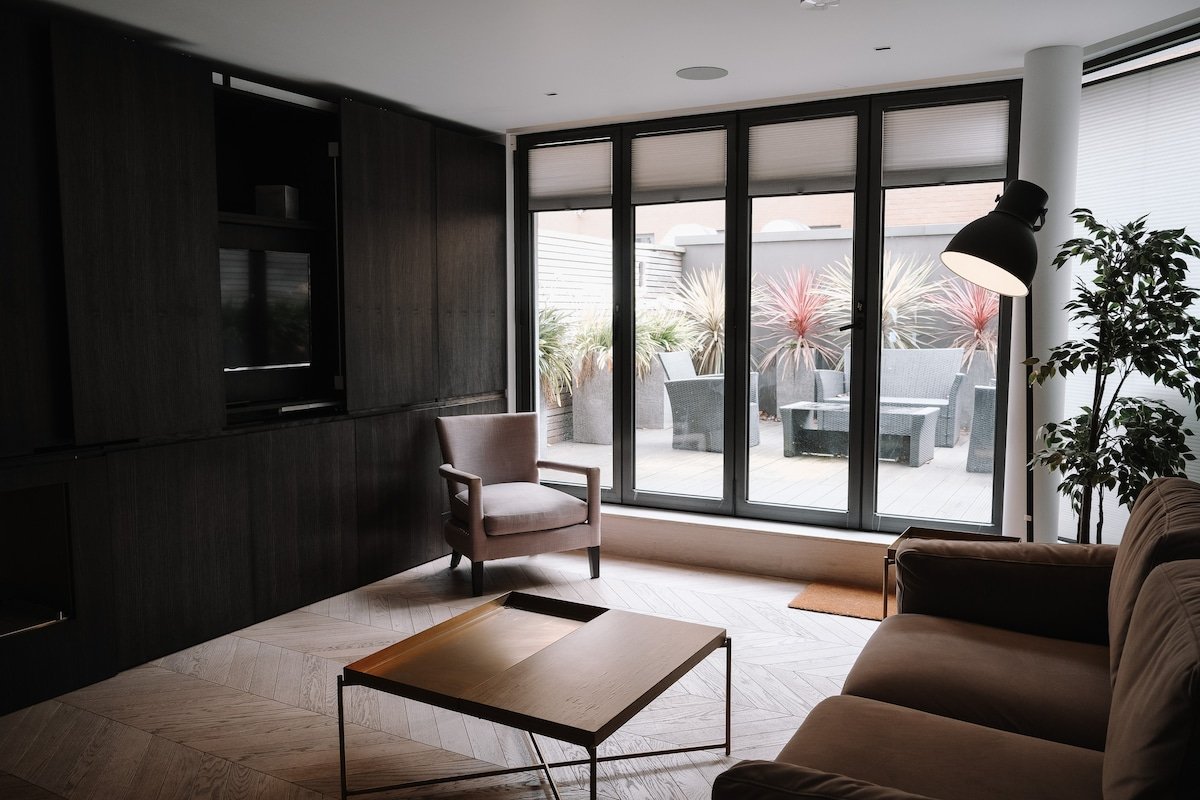 Cosmopolitan Hideaway | VI&CO gallery image 2