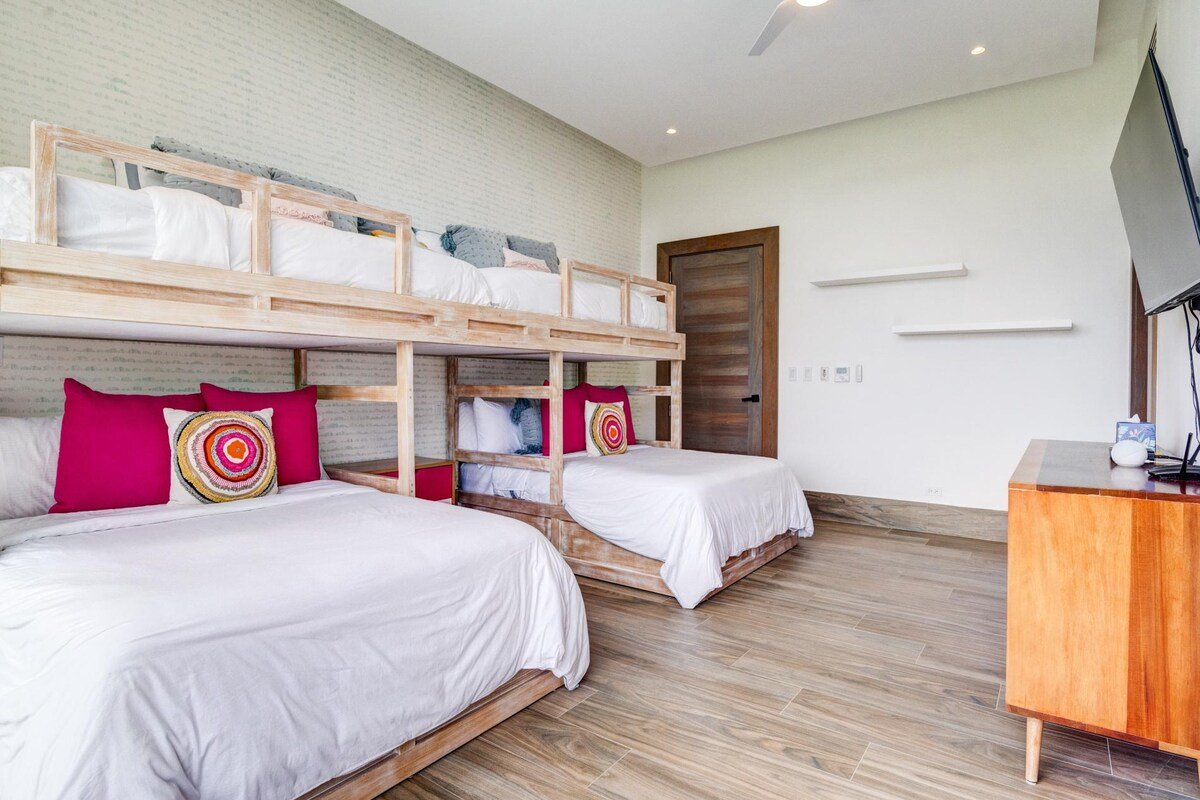 Hacienda B31 -Sophisticated Golf Course View Villa gallery image 4