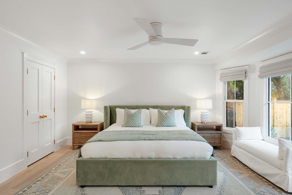 The Pelzer House gallery image 5