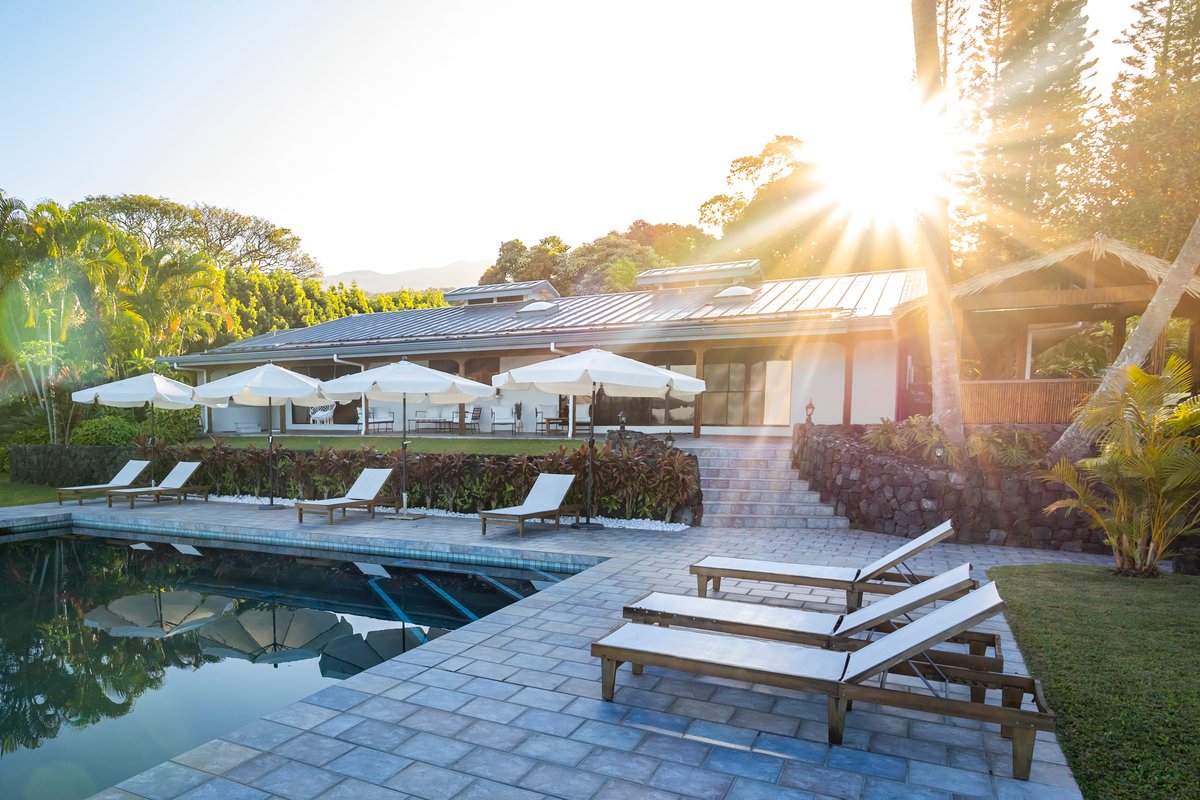 Designer House w Lap Pool AC Sunset Ocean Views