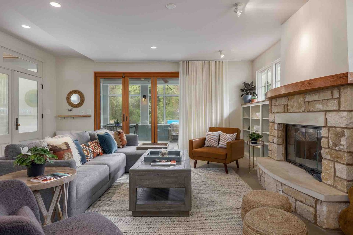 Clarksville Modern Luxury Vacation Home