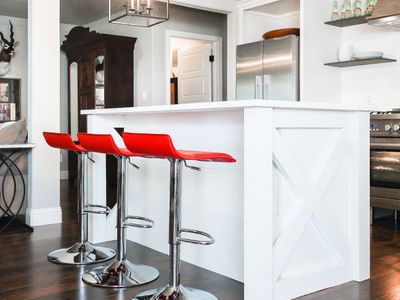 New home close to TCU, Dickies Arena & Stockyards!