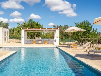 VILLA DOMINIQUE: relax&piscina a pochi km dal mare