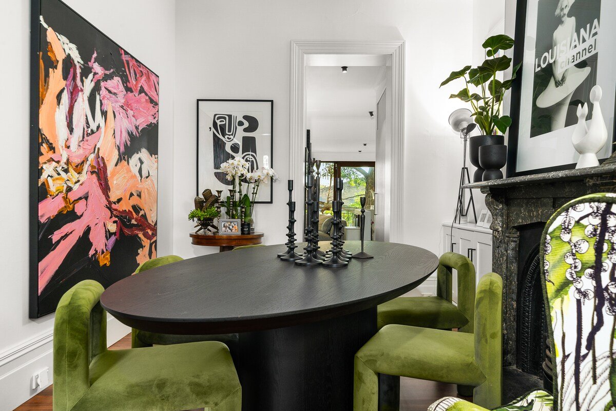 Surry Hills Gem Spacious 3-Story Terrace & Parking gallery image 4