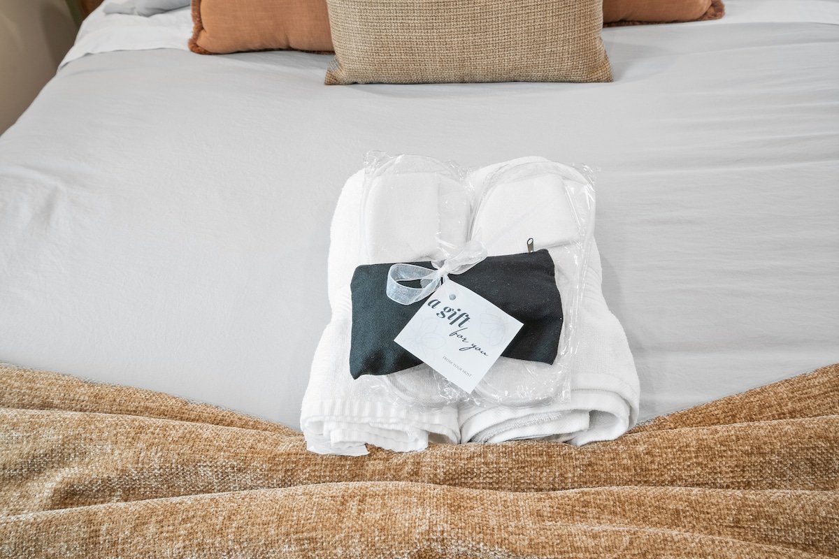 Duplex Rooftop MIT/Kendall/Harvard 2 FREE Parking! gallery image 3