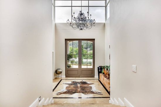 Photo 4 of Valley Retreat + Cottage accommodation in Hout Bay, Cape Town with 7 bedrooms and 6 bathrooms