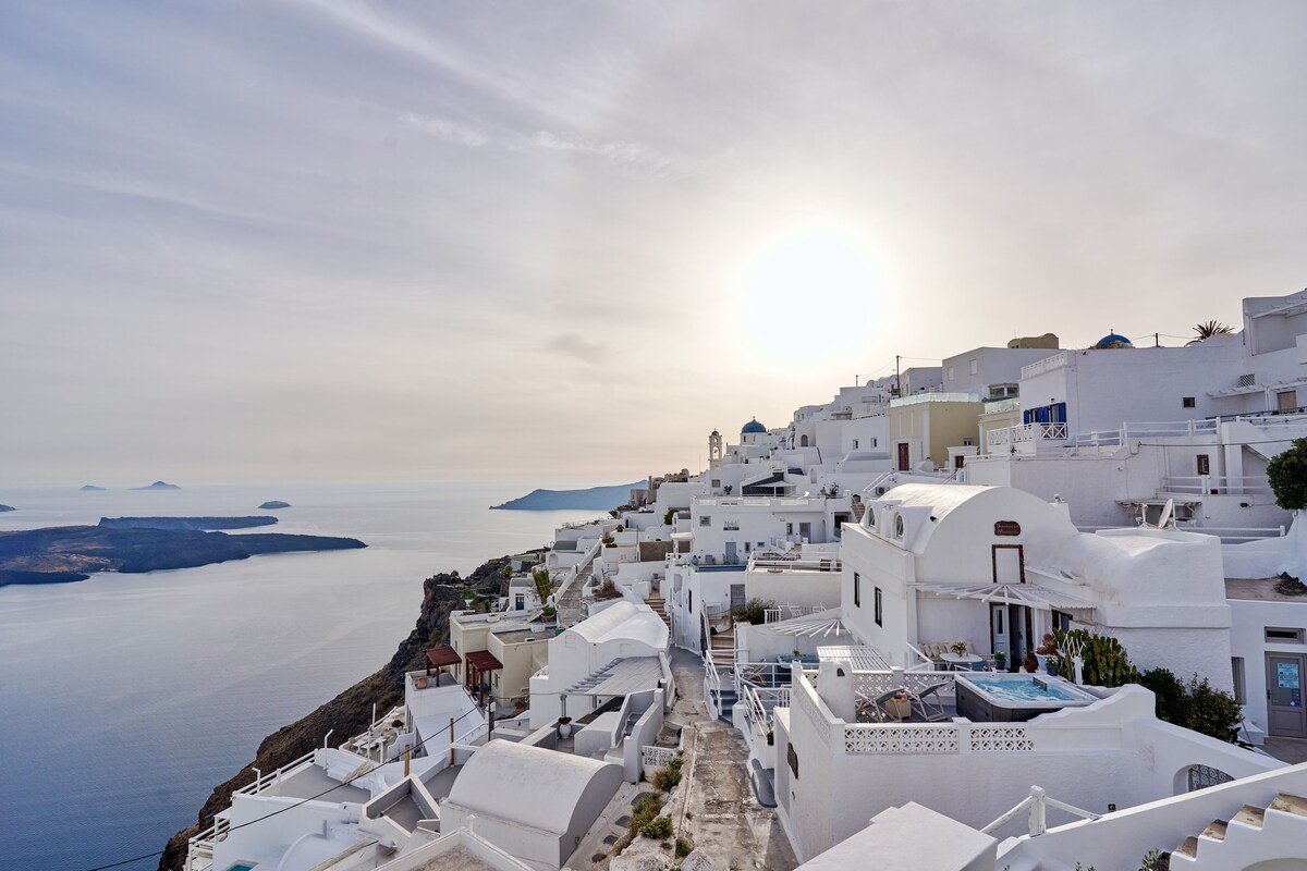 Santorini Mansion Volcano & Sea View up to 17pax gallery image 4