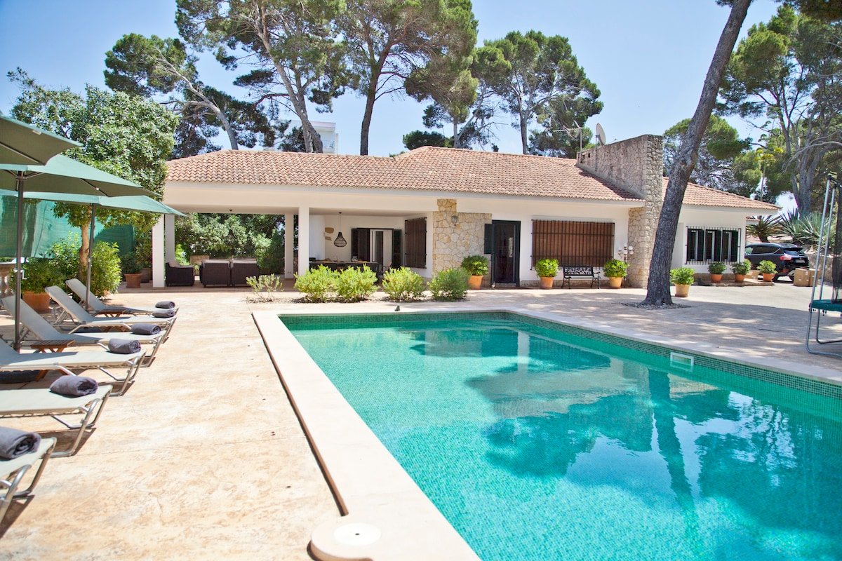 New! Villa Las Maravillas, 3 min from the beach gallery image 2