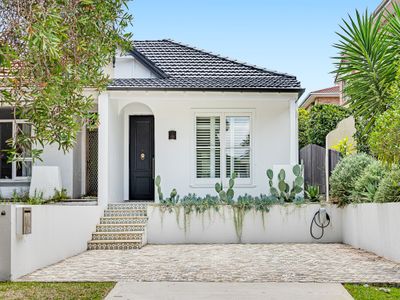 Sauna, parking, outdoor entertaining