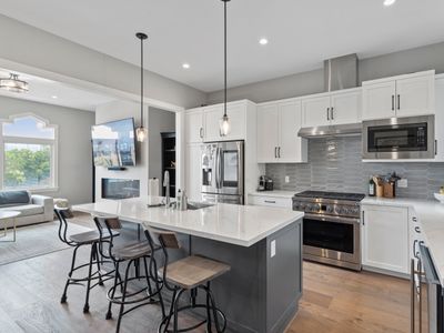 State-of-the-Art, Newly Renovated Cow Hollow Apt