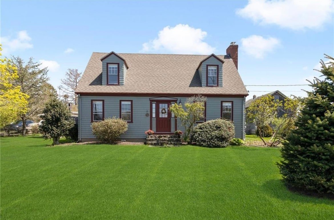 Walk to the Beach – Serene Coastal Country Cottage gallery image 3