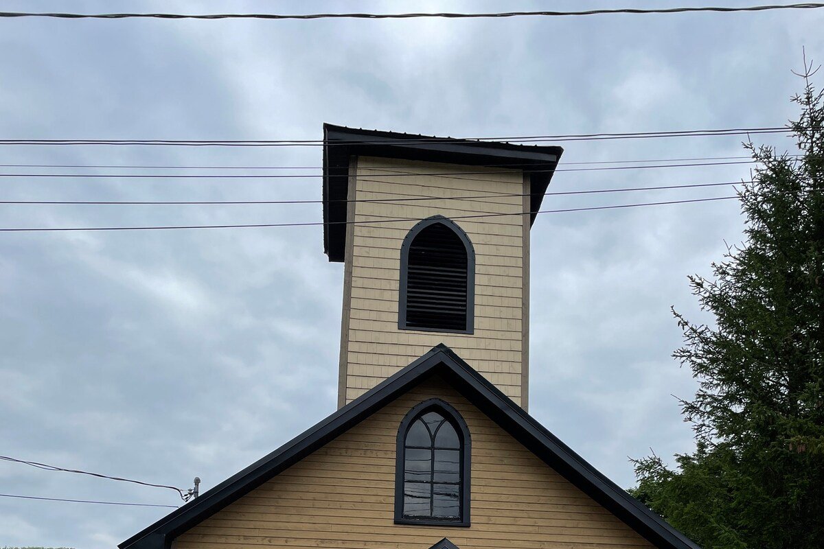 Island View Cottage: Waterfront-BBQ-Hottub-AC-Wifi gallery image 3