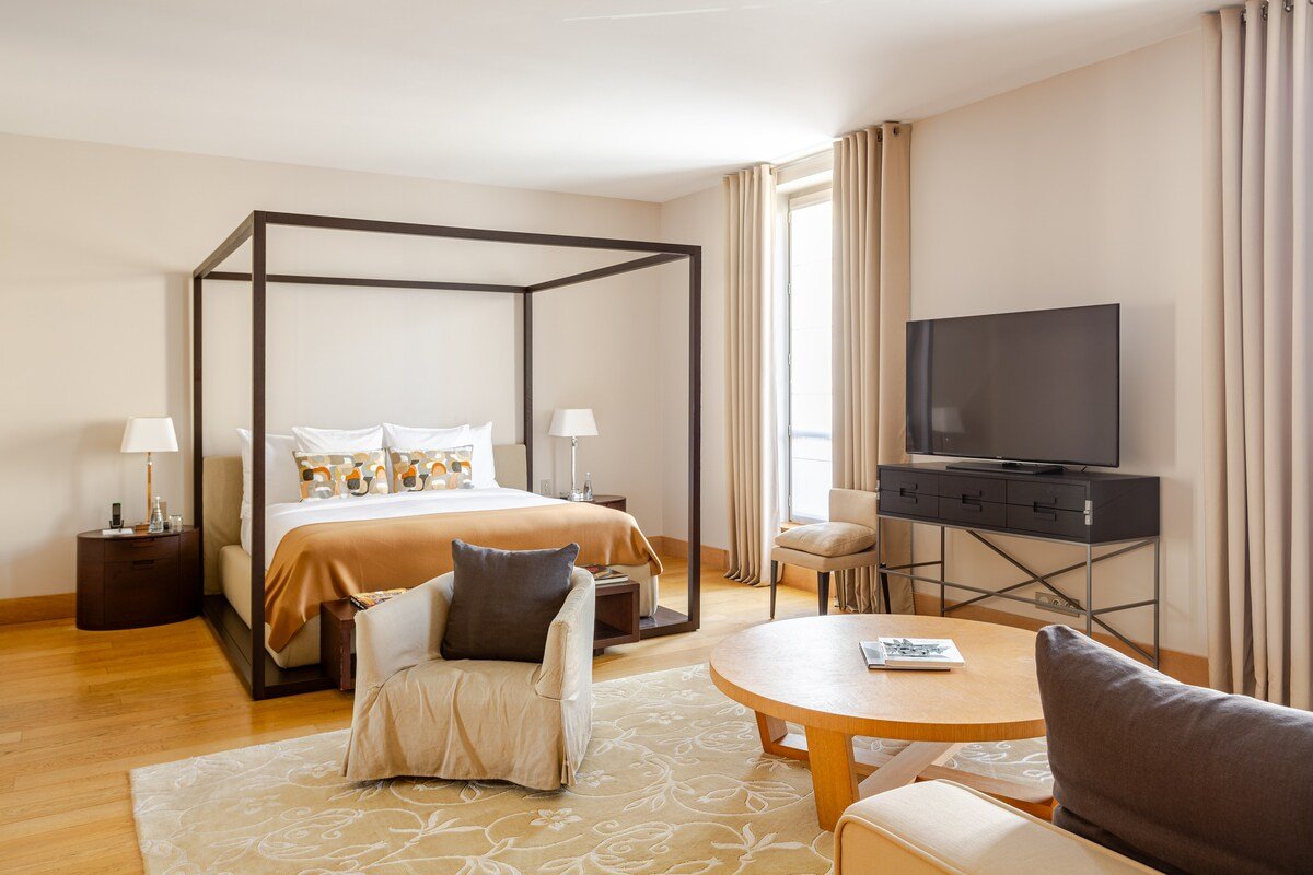 2 Bedroom Apartment Partial Eiffel Tower View gallery image 5