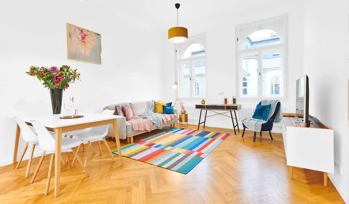 Bright Old Town 2-bedroom Apartment (5H) gallery image 3