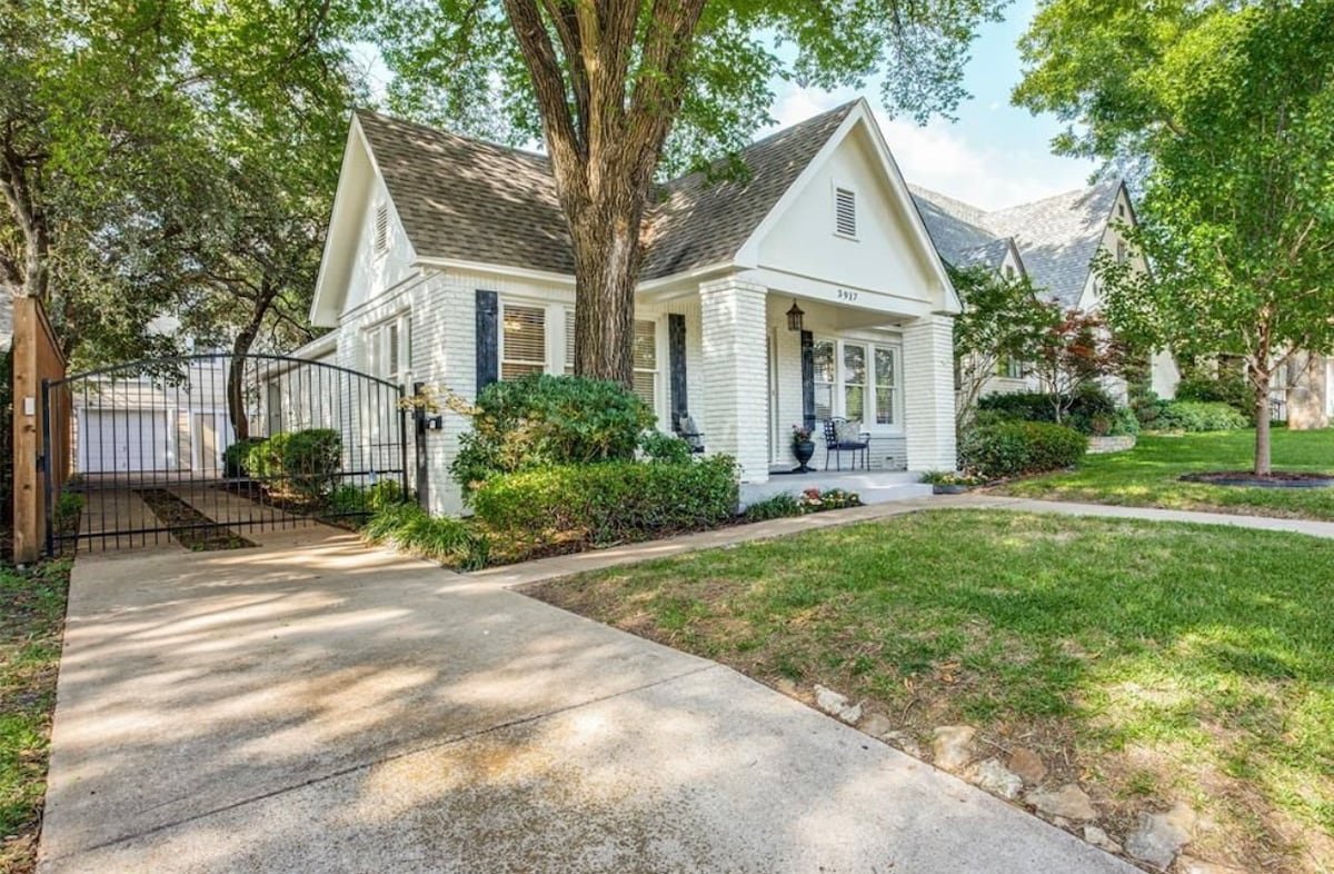 West 7th Street Stay gallery image 2