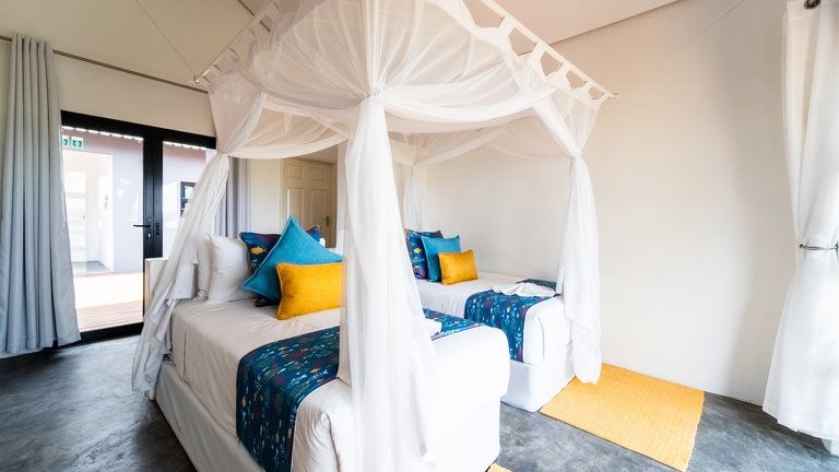 Lenyebi River Lodge Standard Twin Room