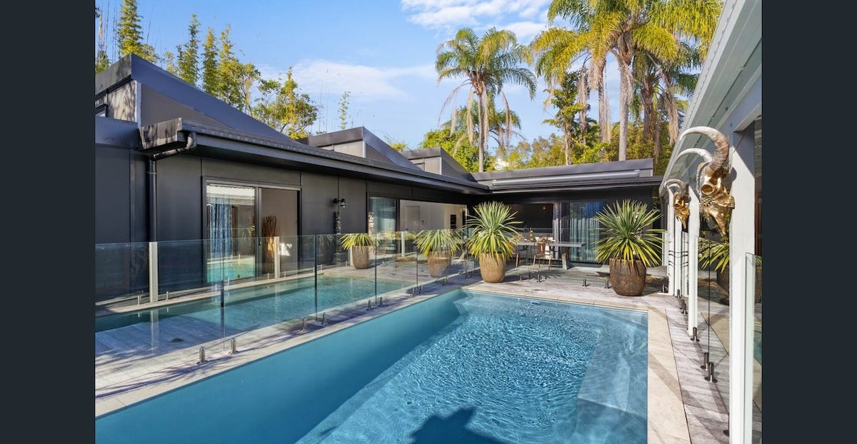 Desert Flame | Private Oasis near the Beach gallery image 2