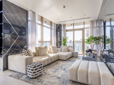 Exclusive Marina Stay | Posh 3BR w/ Stunning Views