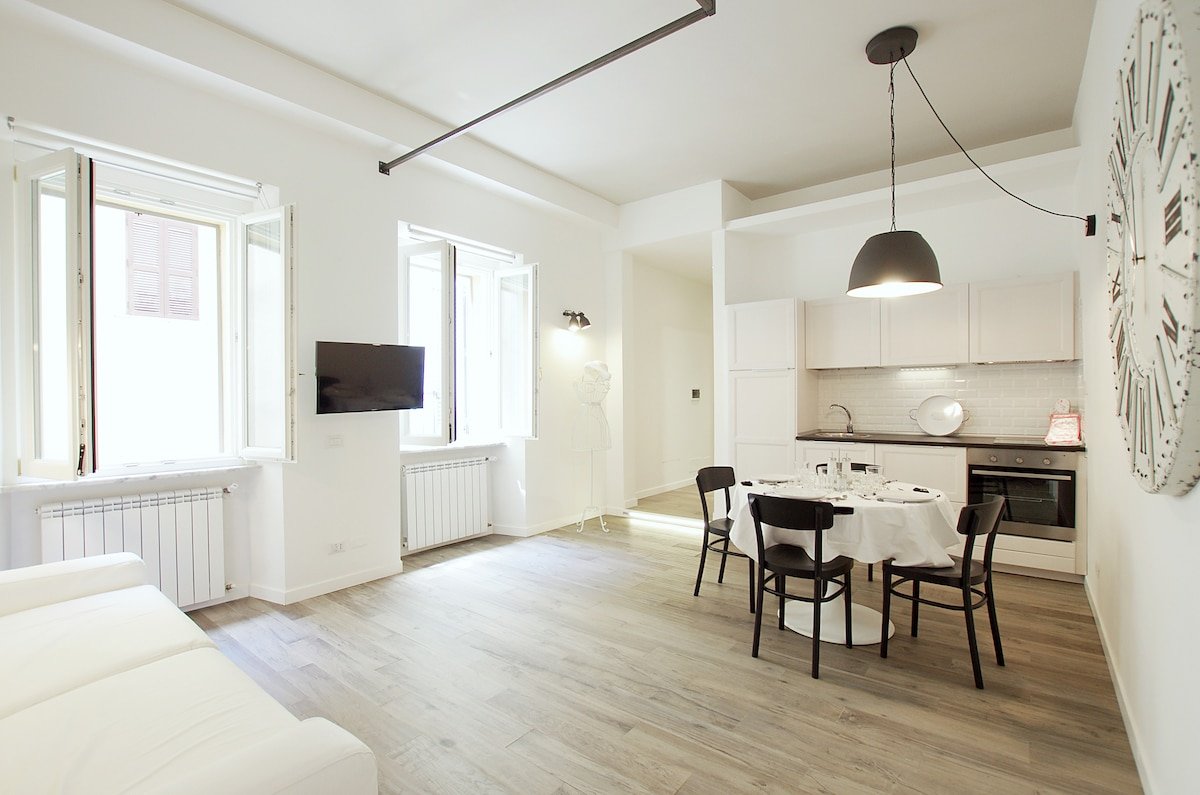 Trastevere Residence – Suite P&F gallery image 2